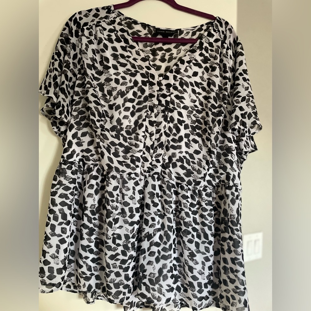 Lane Bryant: Flutter-Sleeve Button-Front Peplum Top. Black and white.
